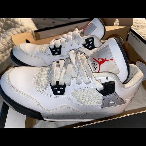 Nike cements 4’s - Picture 4 of 5